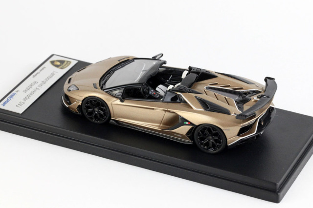 ルックスマート LS501A ランボルギーニ アヴェンタドール SVJ