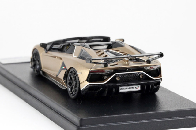 ルックスマート LS501A ランボルギーニ アヴェンタドール SVJ