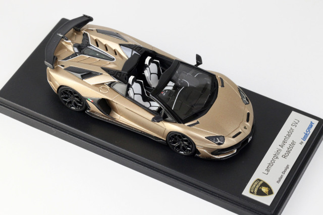 ルックスマート LS501A ランボルギーニ アヴェンタドール SVJ