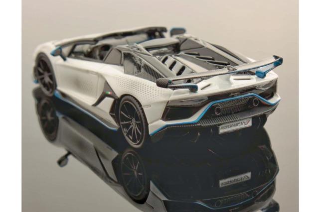 ルックスマート LS501XA ランボルギーニ アヴェンタドール SVJ