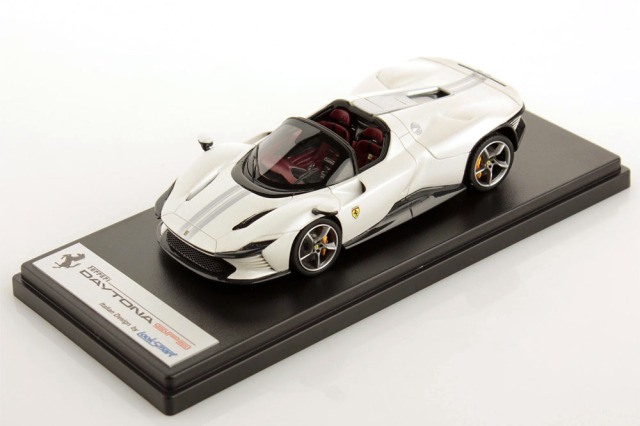 LOOKSMART LS535SPB 1/43 Ferrari Daytona SP3 Open Roof Matt Pearl White