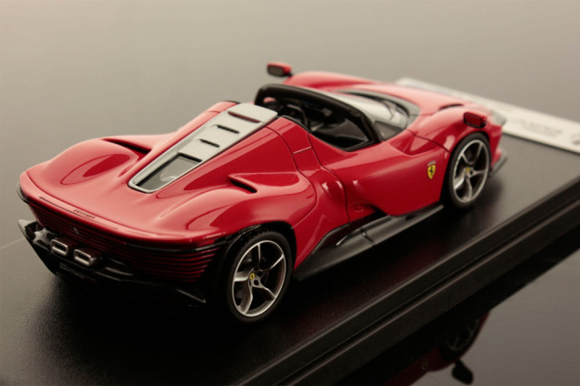 ルックスマート LS535SPC 1/43 フェラーリ デイトナ SP3 オープン