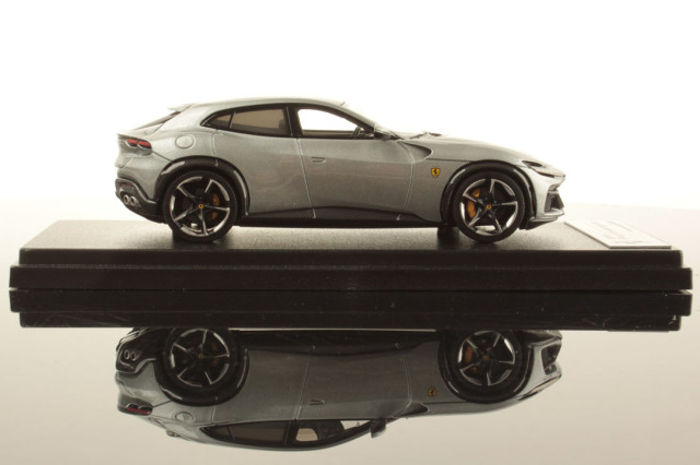 絶版 ルックスマート1/43 575 GTC Press Version ルックスマート LS540SE 1/43 フェラーリ プロサングエ