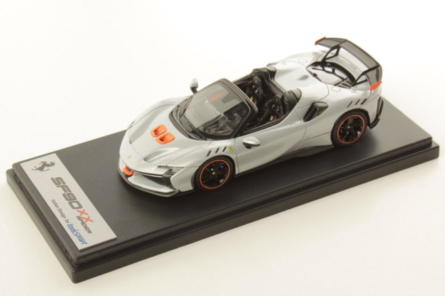 LOOKSMART LS552C 1/43 Ferrari SF90 XX Spider Bianco Artico