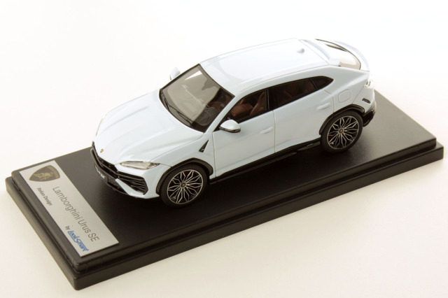 LOOKSMART LS554B 1/43 Lamborghini Urus SE Bianco Sapphirus