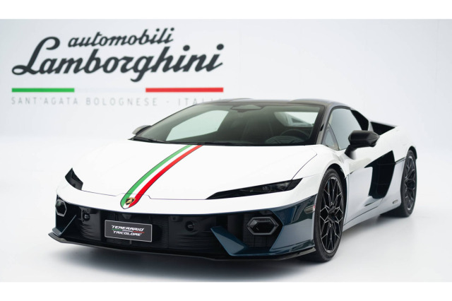 ** 予約商品 ** LOOKSMART LS555TRI 1/43 Lamborghini Temerario Bianco Monocerus / Blu Marinus with Italian Stripe