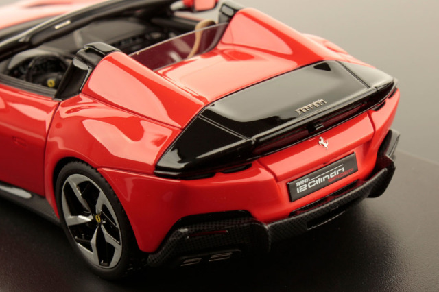 ルックスマート LS556G 1/43 フェラーリ 12（ドーディチ）チリンドリ