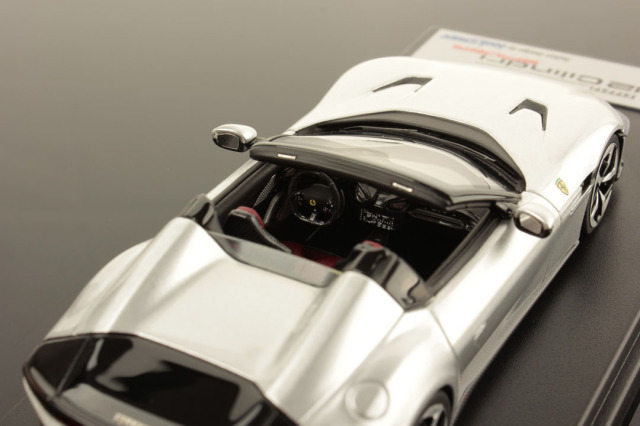 ルックスマート LS556I 1/43 フェラーリ 12（ドーディチ）チリンドリ