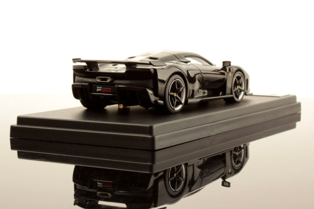 ルックスマート LS559J 1/43 フェラーリ F80 ネロデイトナ（ストライプ）