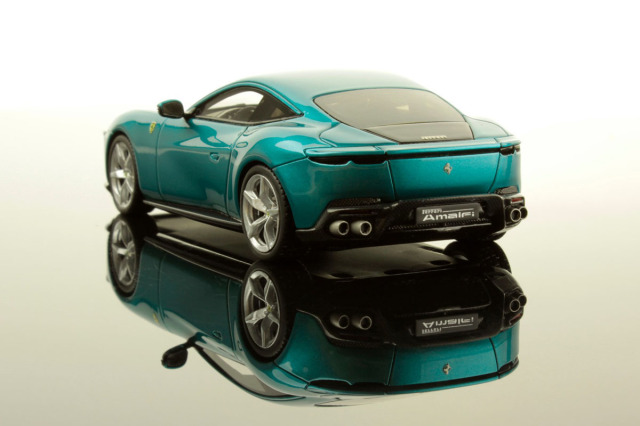 1/43 ルックスマート製 フェラーリ SAアペルタ 艶消し白 美品 1/43 ルックスマート製 フェラーリ SAアペルタ 艶消し白 美品