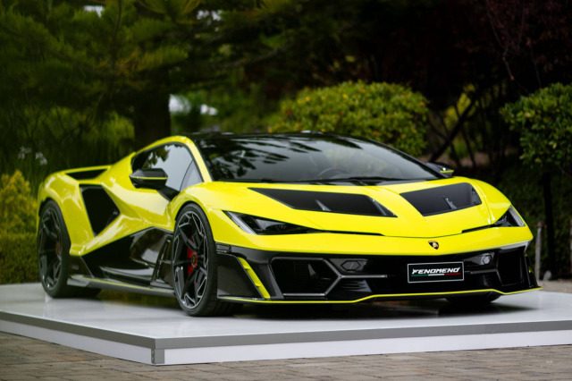 ** 予約商品 ** LOOKSMART LS567A 1/43 Lamborghini Fenomeno Giallo Crius