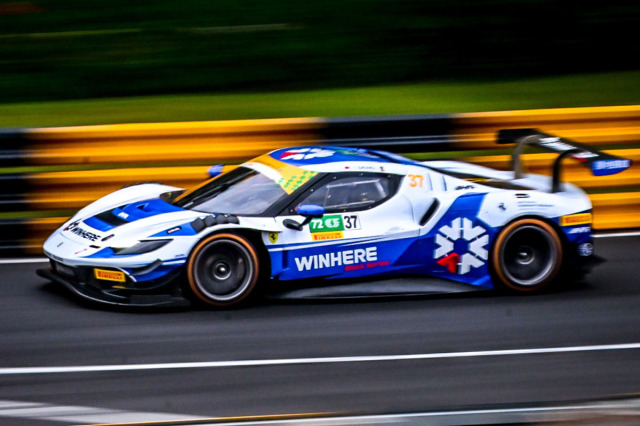 ** 予約商品 ** LOOKSMART LSRC217 1/43 Ferrari 296 GT3 No.37 Winhere Motorsports Macau GT Cup - FIA GT World Cup 2025 Deng Yi