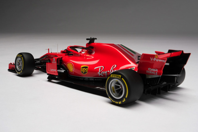 お取り寄せ商品】 Amalgam M5999 1/18 Ferrari SF71H 2018 Vettel