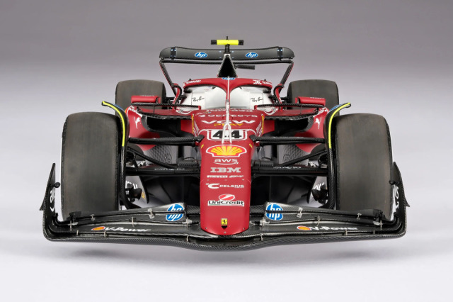 予約商品 ** Amalgam M6359SC 1/18 Ferrari SF-25 Italian GP 2025