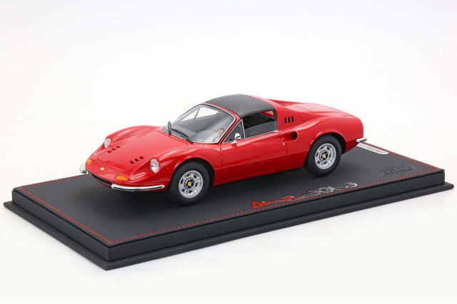** 予約商品 ** BBR P18152A1 1/18 Ferrari Dino 246 GTS 1972 with roof Rosso Corsa - Black interior Limited 56pcs （ケース付）
