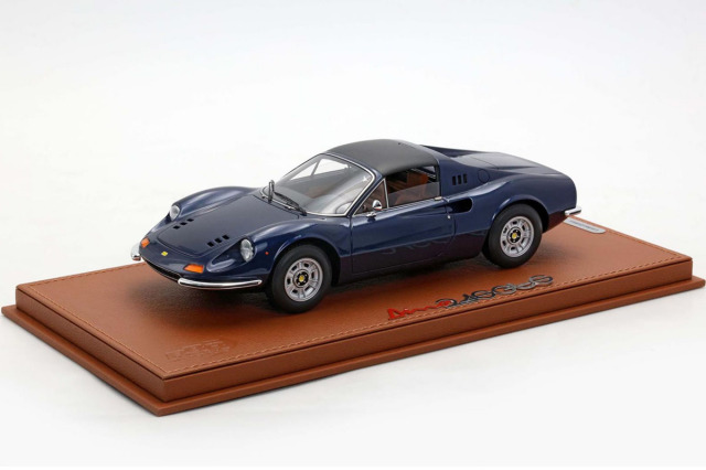 ** 予約商品 ** BBR P18152G 1/18 Ferrari Dino 246 GTS 1972 with roof Blu Sera - Cuoio interior Limited 46pcs （ケース付）