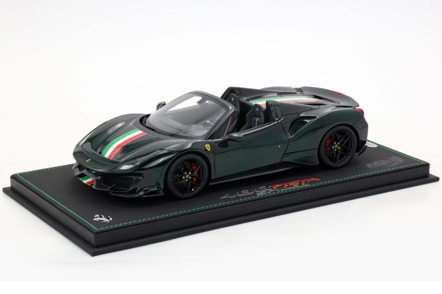 ** 予約商品 ** BBR P18162O1 1/18 Ferrari 488 Pista Spider Verde British / Italian stripe Limited 48pcs （ケース付）