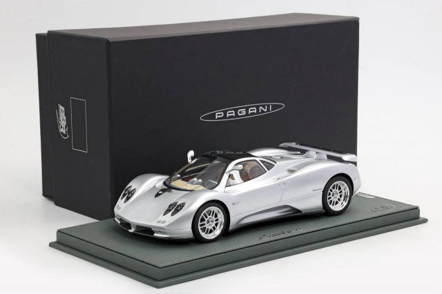 予約商品 ** BBR P18170AV 1/18 Pagani ZONDA C12 chassis no.001 1999