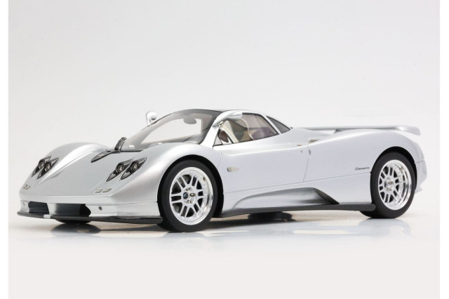 予約商品 ** BBR P18170AV 1/18 Pagani ZONDA C12 chassis no.001 1999