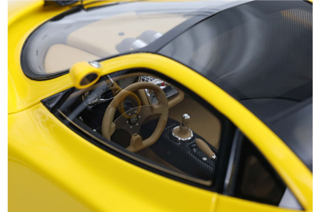 予約商品 ** BBR P18170BV 1/18 Pagani ZONDA C12 Yellow Limited