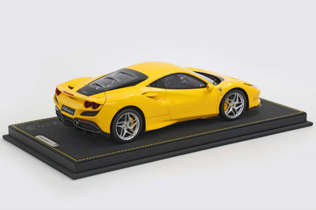 BBR P18171C-25V 1/18 Ferrari F8 Tributo Giallo Modena Limited