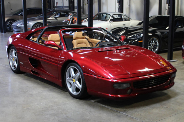 ** 予約商品 ** BBR P18176CCHAV 1/18 Ferrari F355 GTS Targa - Manual Gear - Challenge grid Rosso Fiorano - Beige interior （ケース付）