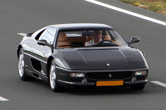 Ferrari F355 Berlinetta & TS ミニカーセット 1/18 GT Spirit 1995 Ferrari F355 Challenge (Red) Car Model