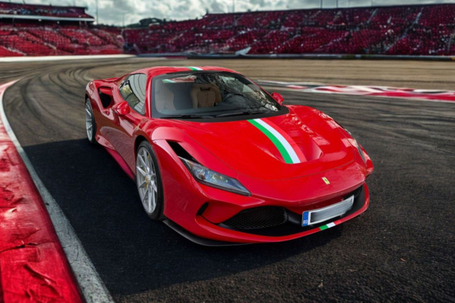 ** 予約商品 ** BBR P18183B4V 1/18 Ferrari F8 Tributo Spider Rosso corsa with Italian stripe （ケース付）