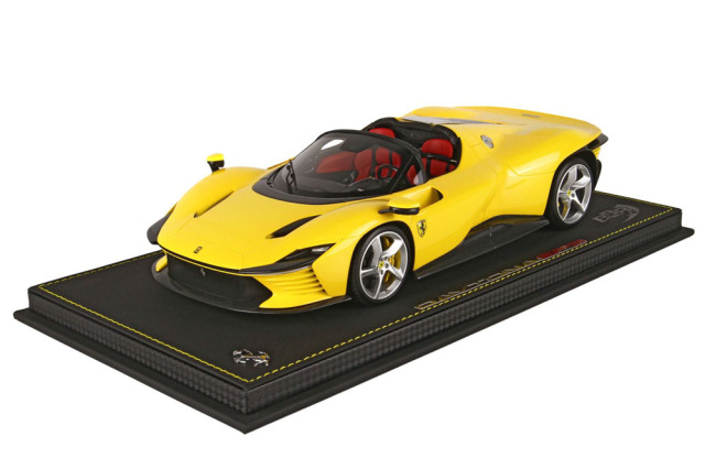 BBR P18214D1V 1/18 Ferrari Daytona SP3 Modena Yellow Limited 48pcs （ケース付）