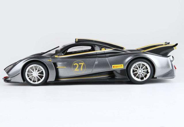 お取り寄せ商品】 BBR P18218BV 1/18 Pagani Huayra R Met Grey