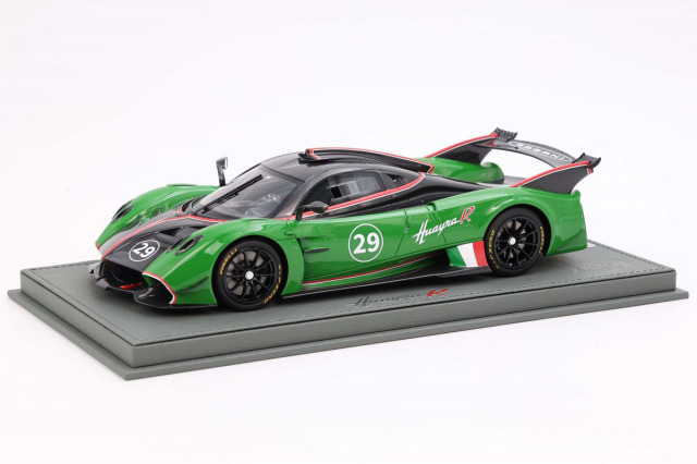 予約商品 ** BBR P18218CV 1/18 Pagani Huayra R Gloss Black Carbon