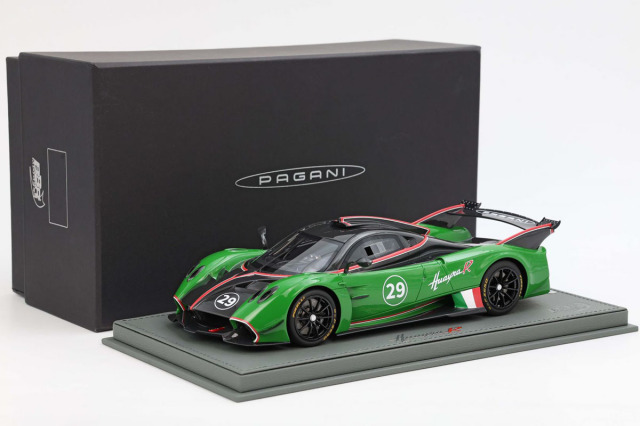 予約商品 ** BBR P18218CV 1/18 Pagani Huayra R Gloss Black Carbon