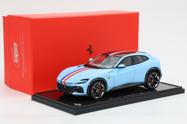 フェラーリ　1/18 BBR P18219ALV 1/18 Ferrari Purosangue Azzurro La Plata / Carbon