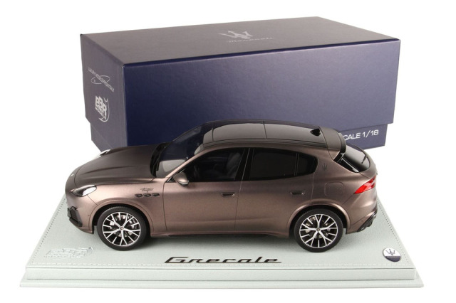 お取り寄せ商品】 BBR P18220FV 1/18 Maserati Grecale Trofeo
