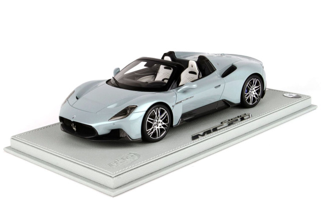 【お取り寄せ商品】 BBR P18222AV 1/18 Maserati MC20 CIELO Acqua Marina Limited 250pcs （ケース付）