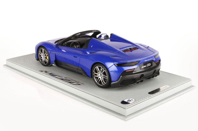 お取り寄せ商品】 BBR P18222DV 1/18 Maserati MC20 CIELO Blu