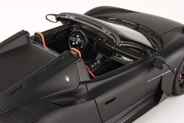 BBR P18222MBV 1/18 Maserati MC20 CIELO Matt Black Limited