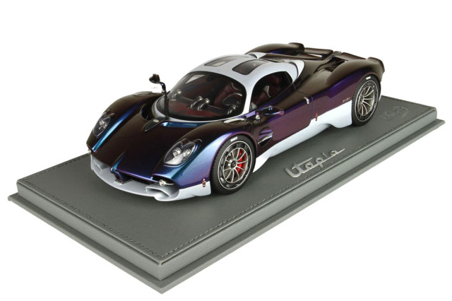 BBR P18223CHA1V 1/18 Pagani Utopia Chameleon / Met Silver Limited 48pcs （ケース付）