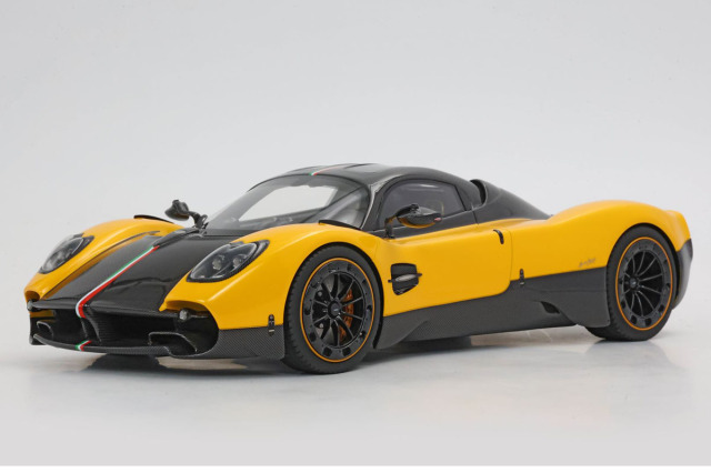 BBR P18223MV 1/18 Pagani Utopia Giallo Ginevra Limited