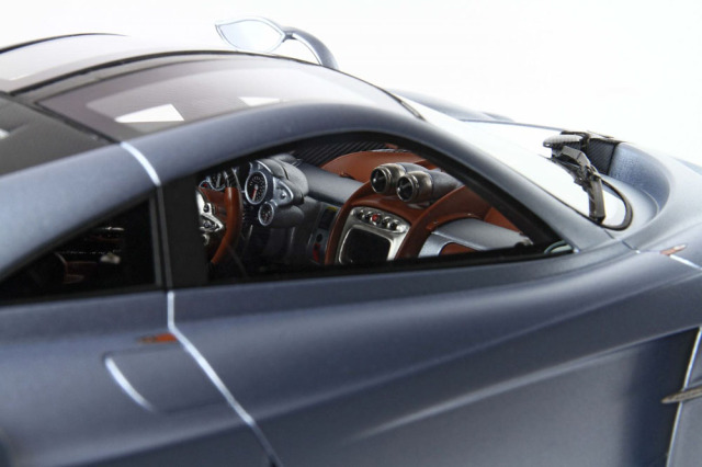 新発売 BBR 1/18 パガーニ ウアイラ Codalunga ミニカー 新発売 BBR 1/18 パガーニ ウアイラ Codalunga ミニカー 新発売 BBR 1