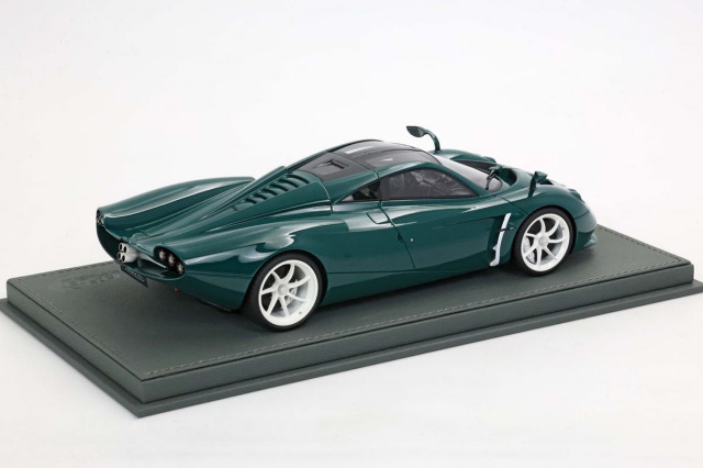 お取り寄せ商品】 BBR P18228F1V 1/18 Pagani Huayra Codalunga