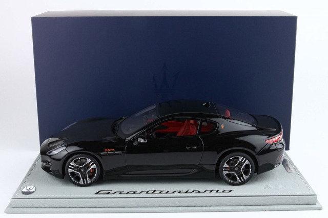 お取り寄せ商品】 BBR P18240CV 1/18 Maserati Granturismo