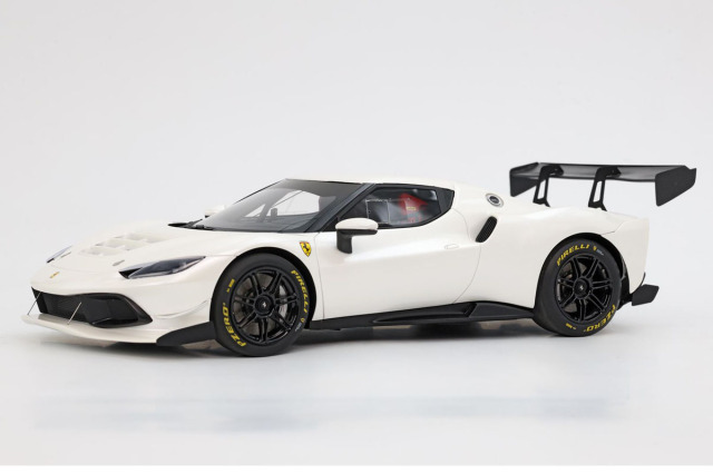 BBR P18242C1V 1/18 Ferrari 296 Challenge Bianco Fuji / Black