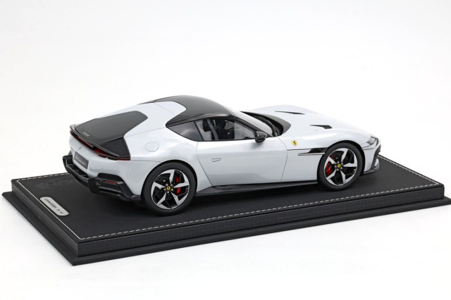 値下げ！Ferrari クリスタル 51or6KdsNEL._UF350,350_QL50_.jpg