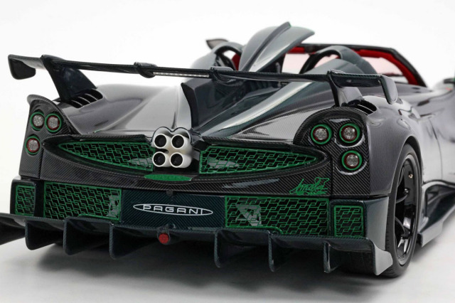 BBR P18250DV 1/18 Pagani Imola Roadster Gloss Carbon Limited 99pcs