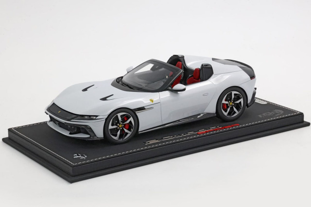 BBR P18251B1V 1/18 Ferrari 12 Cilindri Spider Bianco Artico