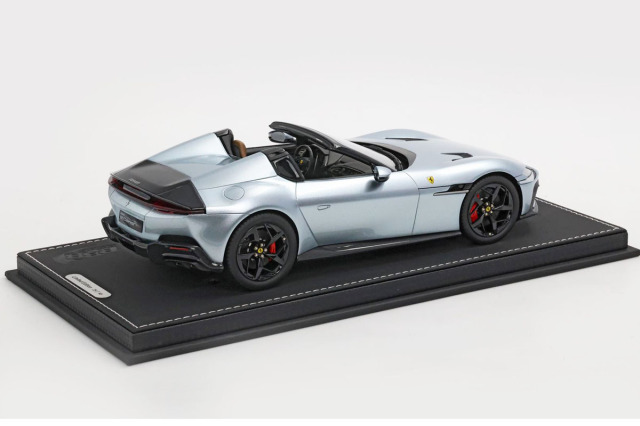 BBR P18251DV 1/18 Ferrari 12 Cilindri Spider Grigio Titanio