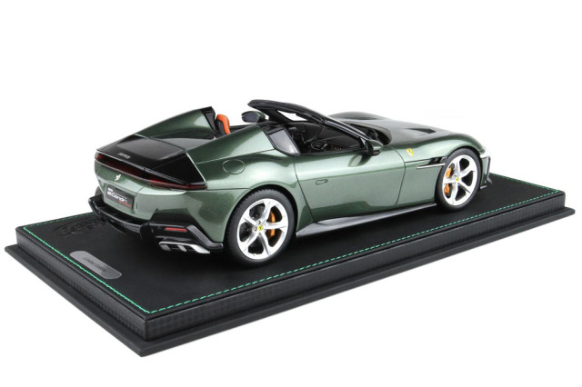 BBR P18251EV 1/18 Ferrari 12 Cilindri Spider Verde Toscana Limited