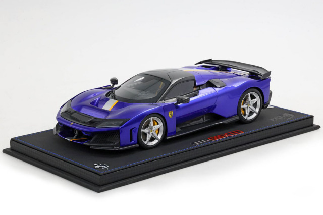 ** 予約商品 ** BBR P18253DV 1/18 Ferrari F80 Optional carbon Electric Blue - Silver wheels Limited 48pcs（ケース付）