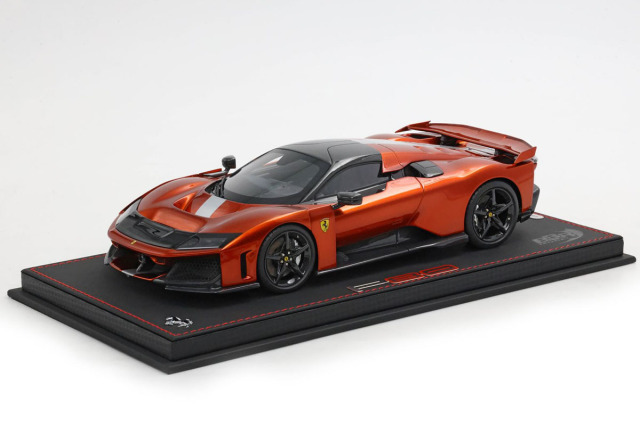 ** 予約商品 ** BBR P18253GV 1/18 Ferrari F80 Optional carbon Rame Mica - Carbon wheels （ケース付）